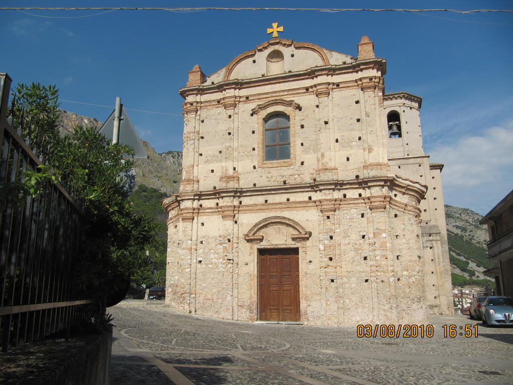 Bed and Breakfast Montagne Rocciose Frascineto Екстер'єр фото